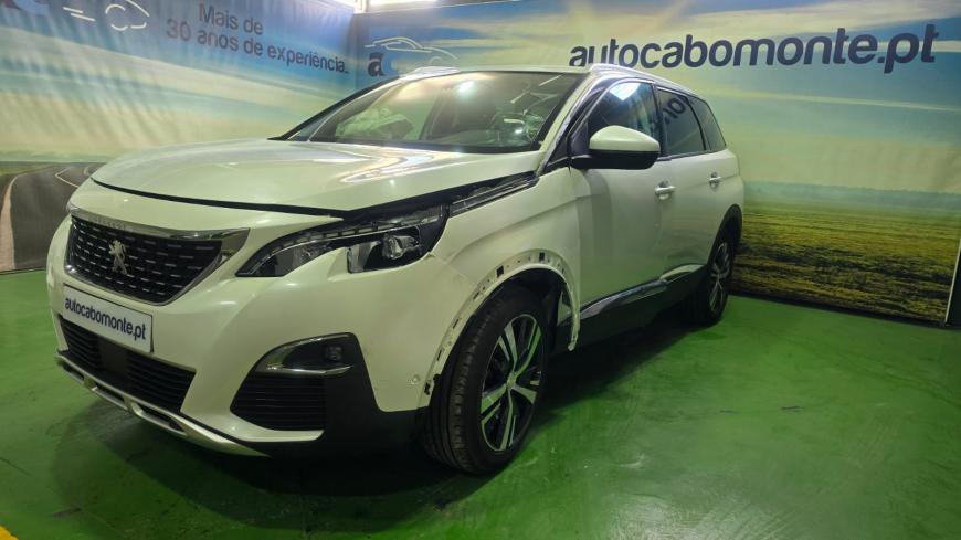 Peugeot 5008 1.2 Puretech ALLURE - Auto Cabomonte Compra e Venda de Salvados