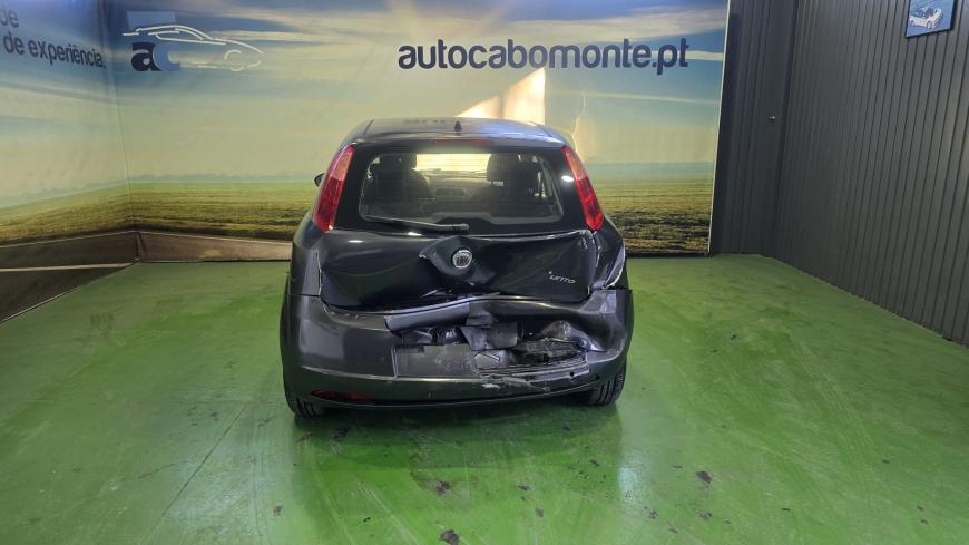 Fiat Punto 1.2 - Auto Cabomonte Compra e Venda de Salvados