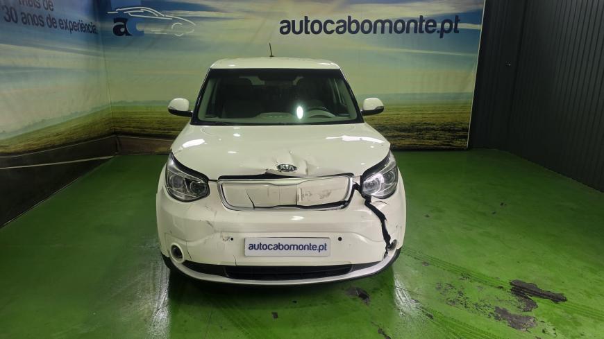 Kia e-Soul  - Auto Cabomonte Compra e Venda de Salvados