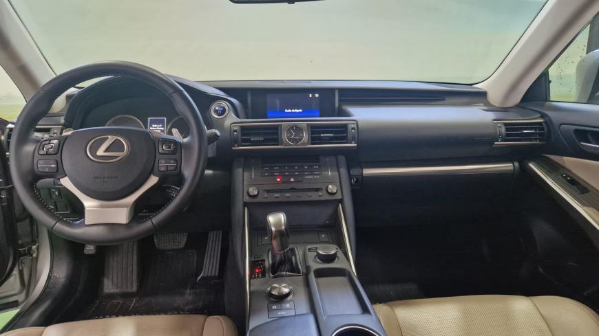 Lexus IS 300 H  - Auto Cabomonte Compra e Venda de Salvados