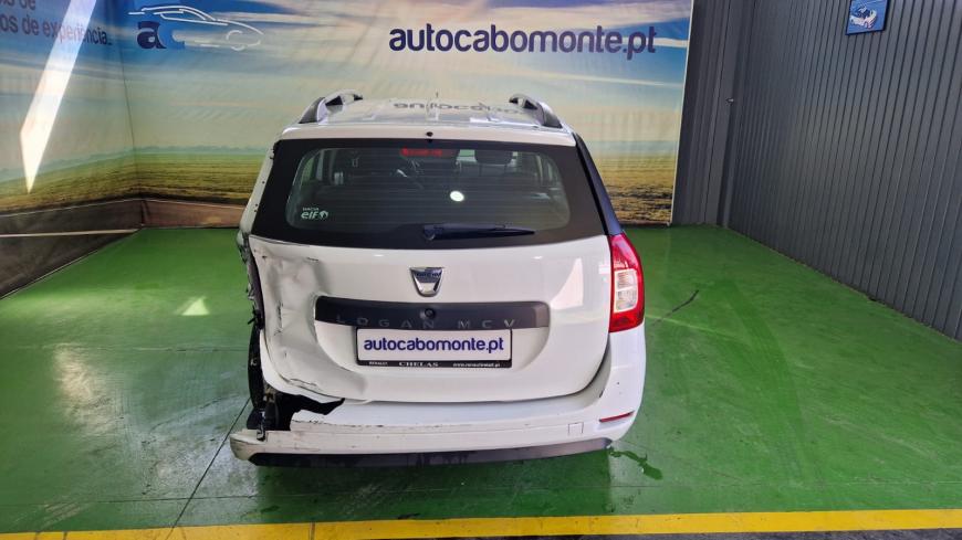 Dacia Logan MCV 0.9 Confort - Auto Cabomonte Compra e Venda de Salvados