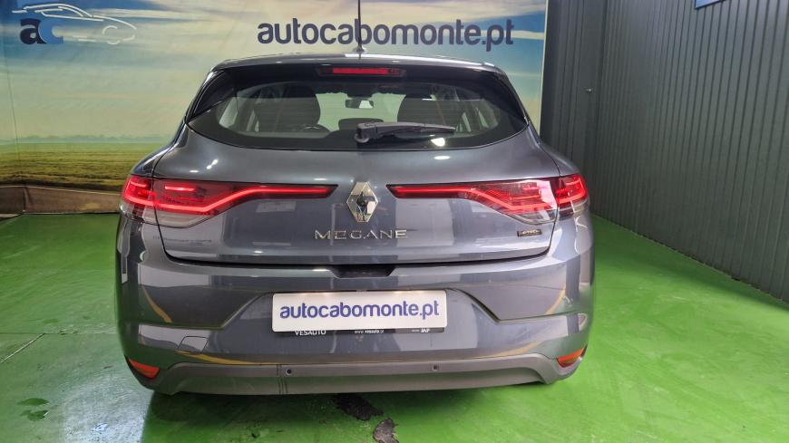 Renault Megane 1.6 E-Tech PLUG-IN  - Auto Cabomonte Compra e Venda de Salvados