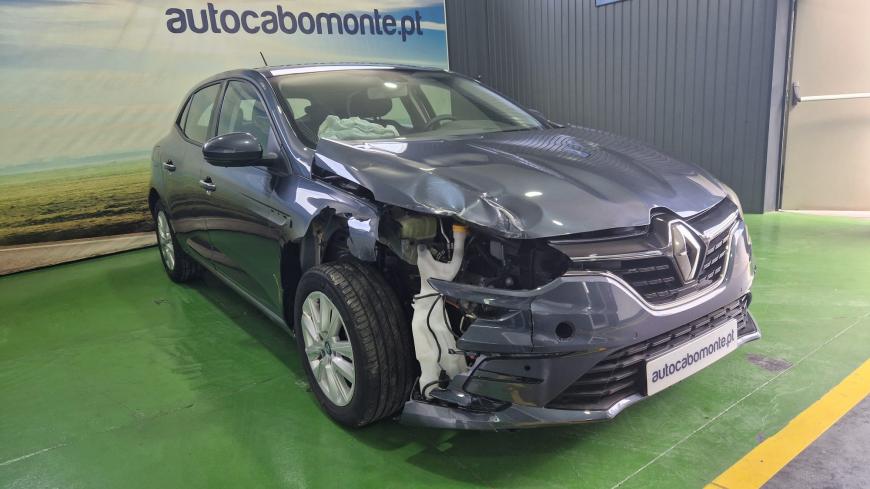 Renault Megane 1.6 E-Tech PLUG-IN  - Auto Cabomonte Compra e Venda de Salvados