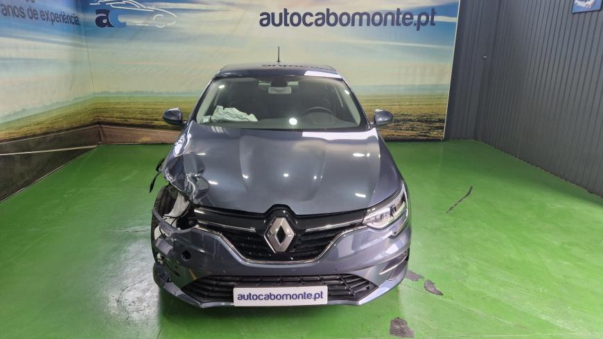 Renault Megane 1.6 E-Tech PLUG-IN  - Auto Cabomonte Compra e Venda de Salvados