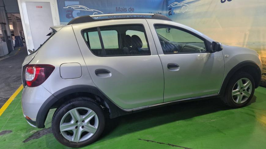 Dacia Sandero Stepway 0.9 TCE - Auto Cabomonte Compra e Venda de Salvados