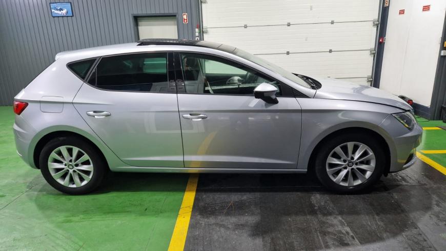 Seat Leon 1.0 TSI  - Auto Cabomonte Compra e Venda de Salvados