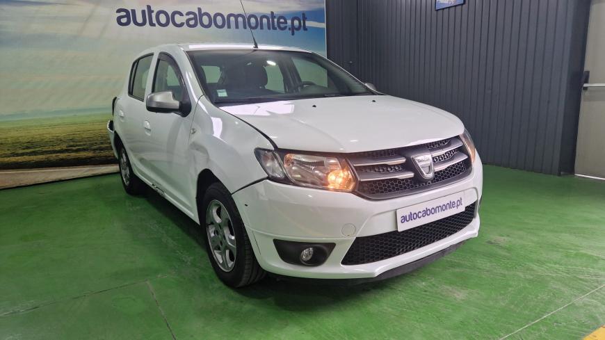 Dacia Sandero 0.9 TCE - Auto Cabomonte Compra e Venda de Salvados