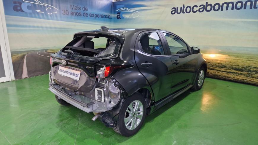 Toyota Yaris 1.5 HDF - Auto Cabomonte Compra e Venda de Salvados