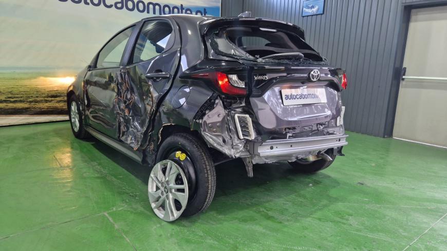 Toyota Yaris 1.5 HDF - Auto Cabomonte Compra e Venda de Salvados