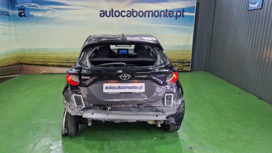 Toyota Yaris 1.5 HDF - Auto Cabomonte Compra e Venda de Salvados