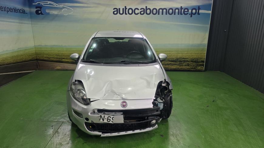 Fiat Punto 1.3 M-JET - Auto Cabomonte Compra e Venda de Salvados