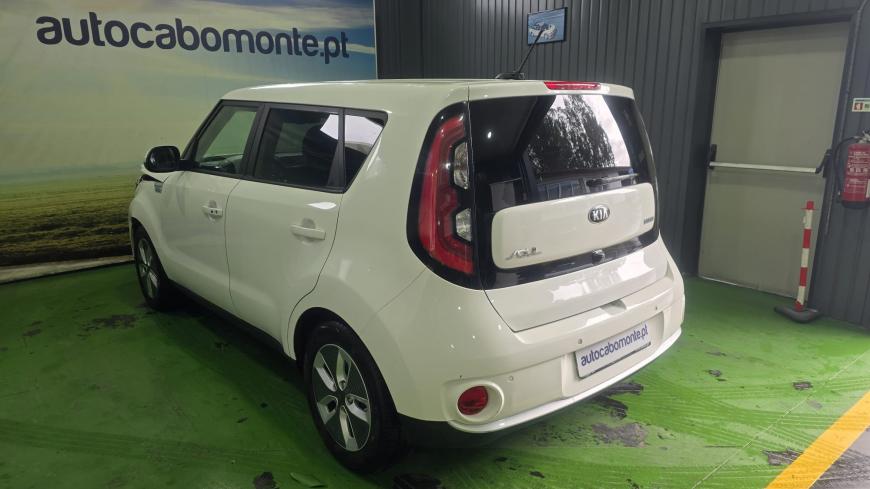 Kia e-Soul  - Auto Cabomonte Compra e Venda de Salvados