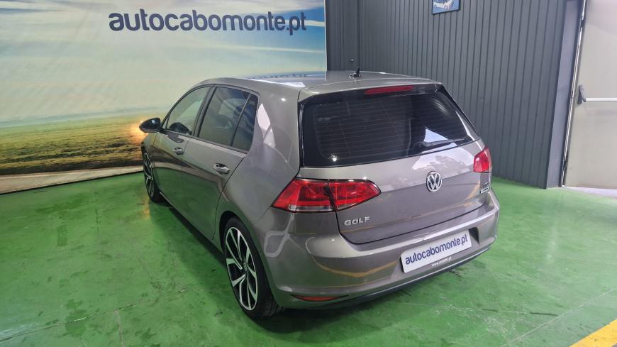 Volkswagen Golf 1.6 TDI - Auto Cabomonte Compra e Venda de Salvados