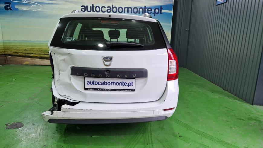 Dacia Logan 0.9 TCE Confort - Auto Cabomonte Compra e Venda de Salvados